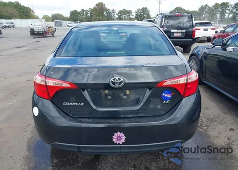 2018 Toyota Corolla Le z USA, uszkodzony, nr VIN 2T1BURHE1JC033159